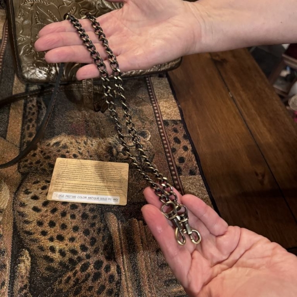 Patricia Nash Chambery Crossbody in Antique Gold, Unused and Beautiful - Picture 4 of 11